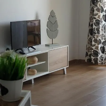 Benalbeach Holidays Apartment *