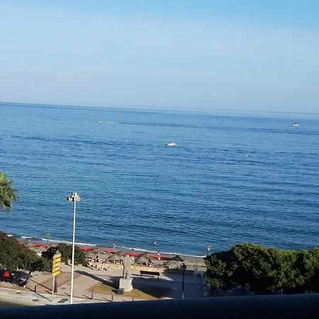Benalbeach Holidays Apartment *
