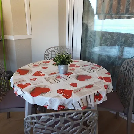 Benalbeach Holidays